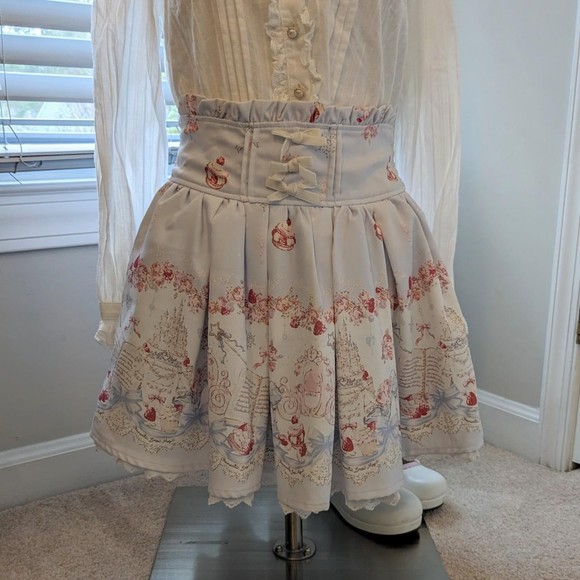 Liz Lisa Dresses & Skirts - Authentic liz lisa Cinderella macaroon / macaron skort / sukapan in baby blue